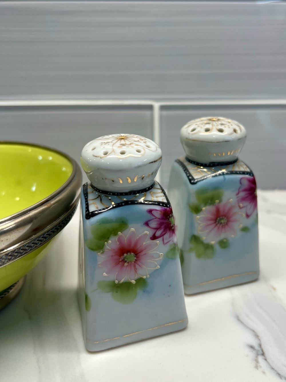 Vintage Hand Painted Japanese Porcelain Salt & Pepper Shakers Floral Gold Trim